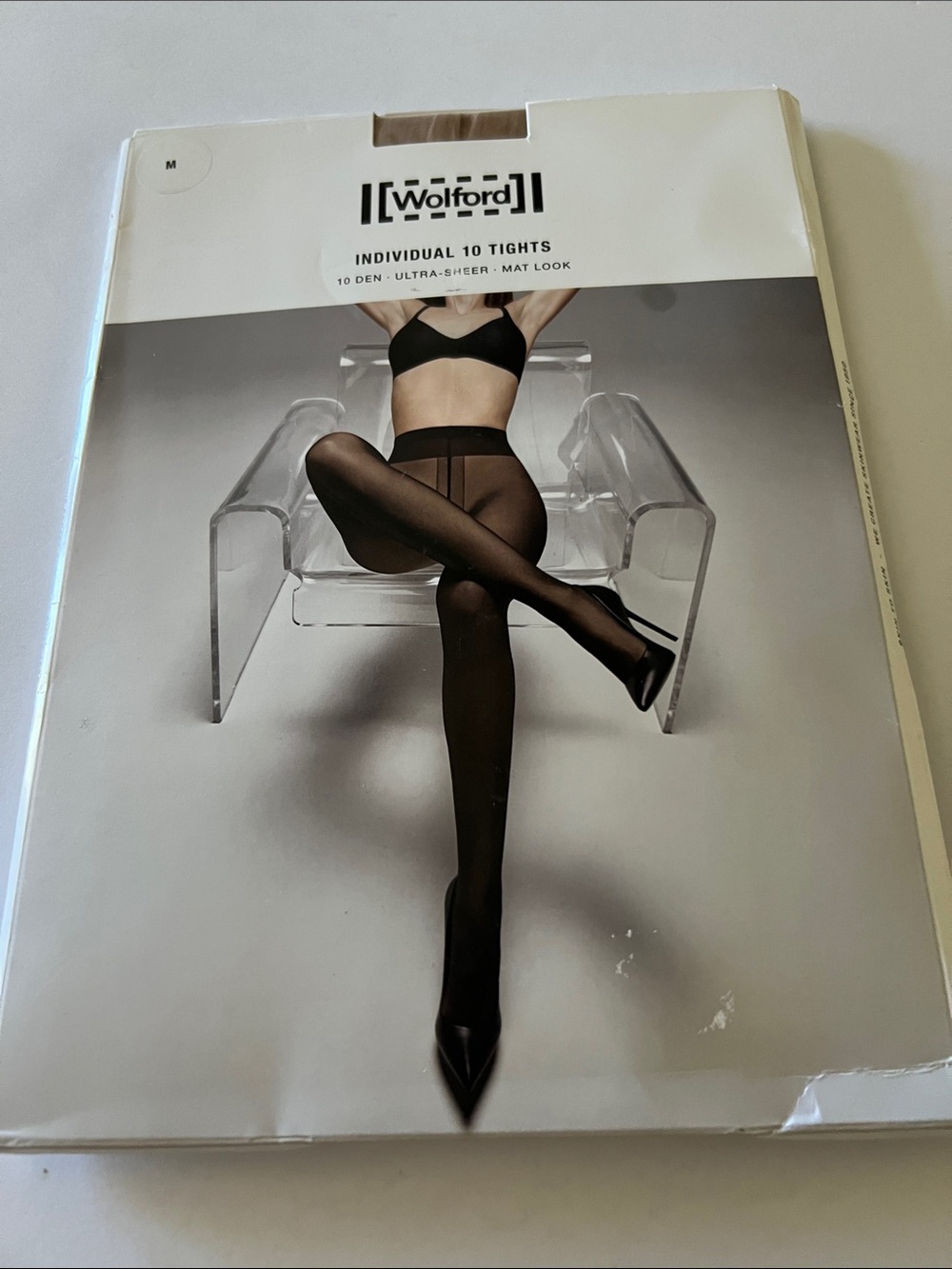 WOLFORD 18382 INDIVIDUAL 10 TIGHTS FAIRLY LIGHT SIZE MEDIUM NWT